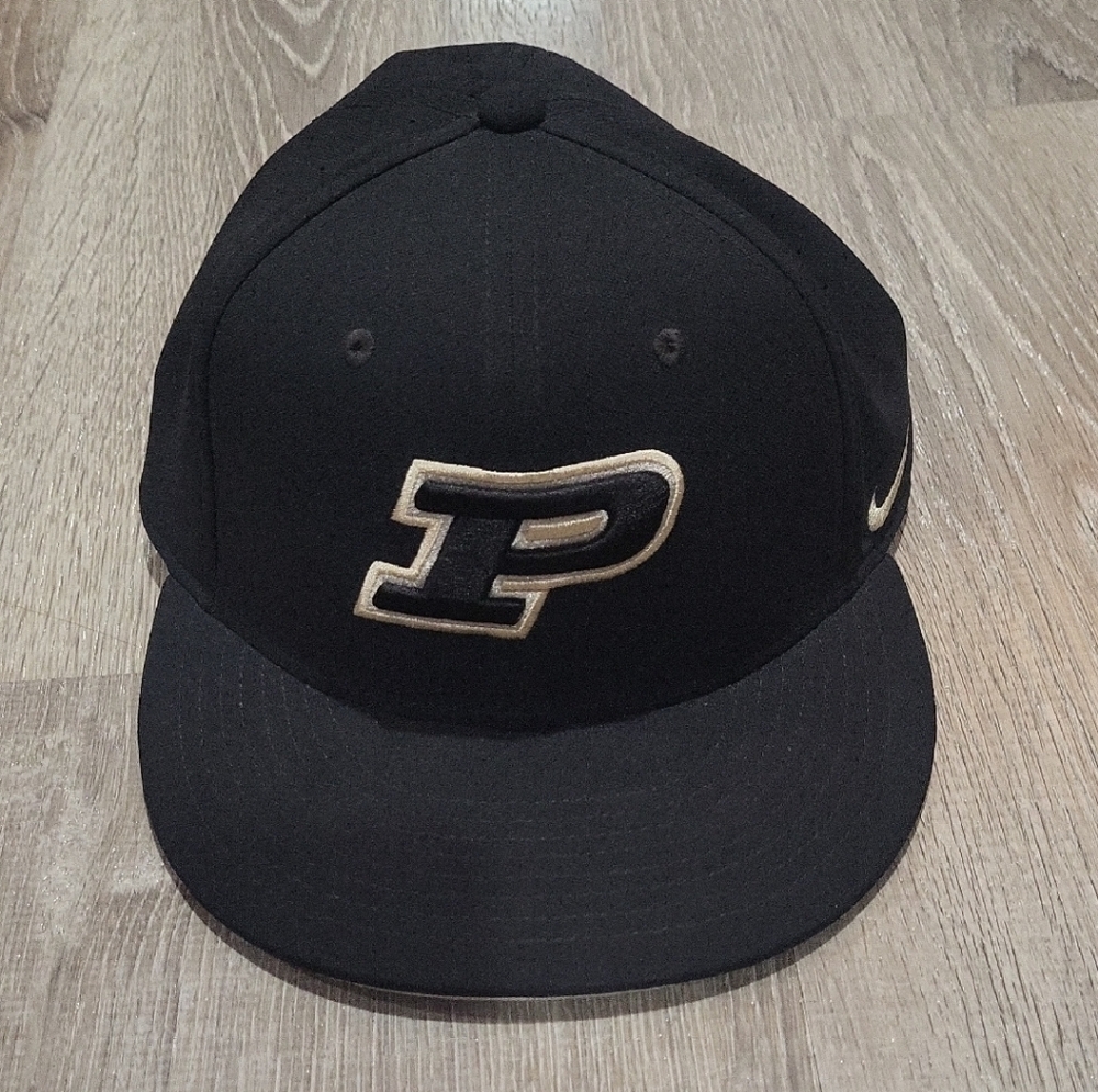 Nike Black and Gray Dri-FIT Cap